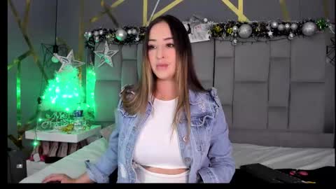 Snapshot of alyzeegorgeous chatting on December 20, 11:12 pm Alyze make feel hot as hell online show from December 20, 11:12 pm