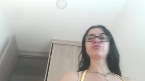 Snapshot of amadamar chatting on January 19, 2:59 am valentia online show from January 19, 2:59 am