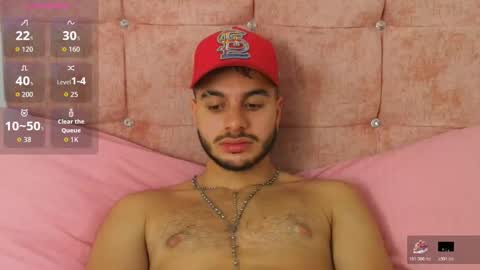 Snapshot of amadeo_wild chatting on November 15, 2:13 pm Amadeo Wild online show from November 15, 2:13 pm