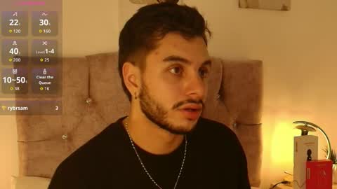Snapshot of amadeo_wild chatting on May 12, 4:20 am Amadeo Wild online show from May 12, 4:20 am