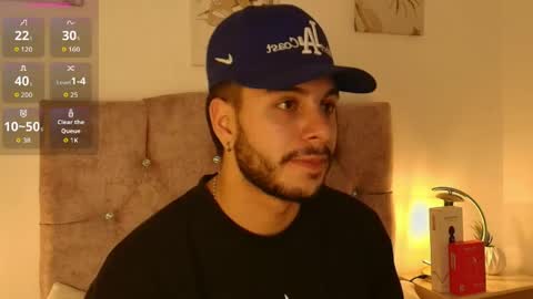 Snapshot of amadeo_wild chatting on May 13, 4:10 am Amadeo Wild online show from May 13, 4:10 am