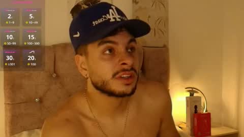 Snapshot of amadeo_wild chatting on May 29, 5:16 am Amadeo Wild online show from May 29, 5:16 am