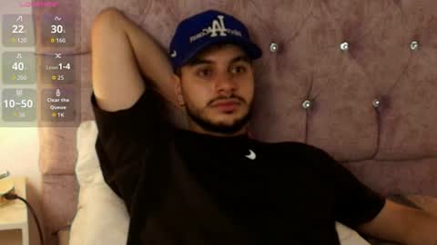 Snapshot of amadeo_wild chatting on June 25, 5:12 am Amadeo Wild online show from June 25, 5:12 am