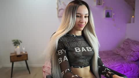 Snapshot of amai__liu chatting on January 18, 10:39 pm Amai Liu online show from January 18, 10:39 pm