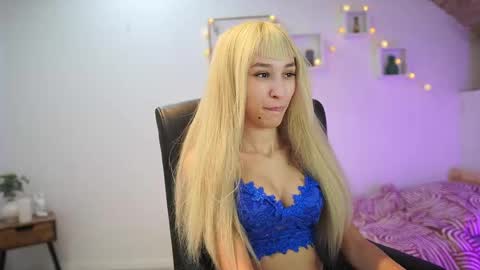 Amai  Liu online show from October 28, 7:05 pm