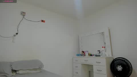 Snapshot of amaia_baez chatting on June 19, 6:23 pm AMAIA online show from June 19, 6:23 pm