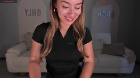 Snapshot of amaiahaywood chatting on October 31, 7:59 pm Amaia Haywood online show from October 31, 7:59 pm