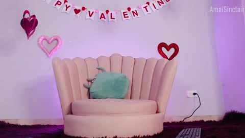 Snapshot of amaisinclair chatting on February 7, 9:05 am Amai Sinclair online show from February 7, 9:05 am