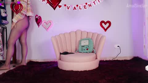 Snapshot of amaisinclair chatting on February 9, 6:01 am Amai Sinclair online show from February 9, 6:01 am