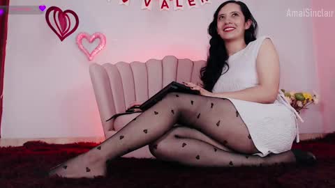 Snapshot of amaisinclair chatting on February 22, 12:19 pm Amai Sinclair online show from February 22, 12:19 pm