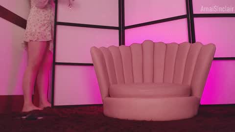 Snapshot of amaisinclair chatting on November 8, 6:02 am Amai Sinclair online show from November 8, 6:02 am