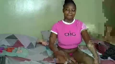 amala01 online show from March 14, 4:12 pm