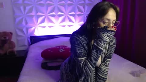 Amalett online show from February 3, 2:53 am