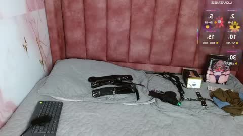 Hilary Ester online show from April 16, 9:39 pm