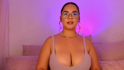 amalia bennet online show from September 11, 9:37 pm