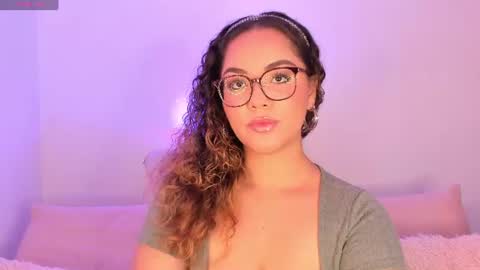 amalia bennet online show from June 19, 3:49 pm