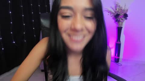 Amalia cruss online show from December 7, 5:26 am