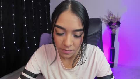 Amalia cruss online show from December 14, 3:29 am