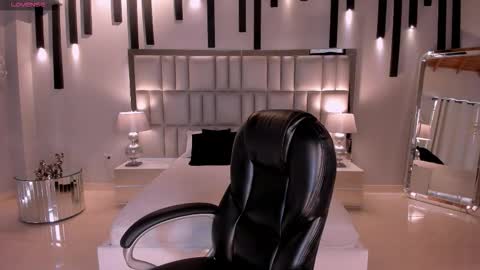 Amalia cruss online show from February 23, 8:17 pm