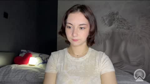 Snapshot of amalia_lambert13 chatting on May 22, 7:19 pm amalia_lambert13 online show from May 22, 7:19 pm