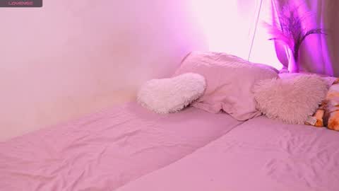 Snapshot of amalia_minkxx chatting on November 18, 5:28 pm amalia_minkxx online show from November 18, 5:28 pm