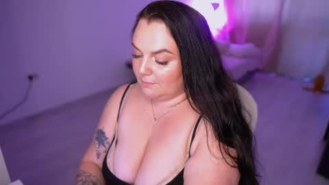 amalia_minkxx online show from May 24, 12:43 pm