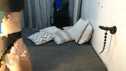 amaliafox11 online show from February 9, 1:35 pm