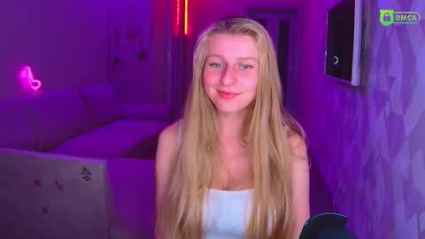 Snapshot of amaliaqueen999 chatting on November 16, 2:33 pm Amalia online show from November 16, 2:33 pm