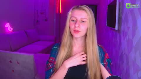 Snapshot of amaliaqueen999 chatting on November 24, 2:06 pm Amalia online show from November 24, 2:06 pm