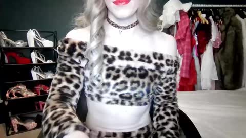 Snapshot of amaliecd chatting on September 21, 5:36 pm Amalie online show from September 21, 5:36 pm