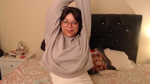 Snapshot of amand1_sweet chatting on January 30, 12:48 pm online show from January 30, 12:48 pm