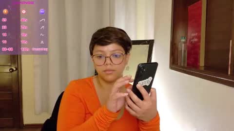 Snapshot of amand1_sweet chatting on March 10, 3:41 pm online show from March 10, 3:41 pm