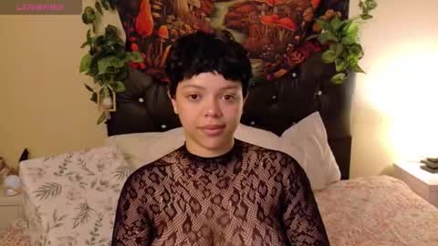 Snapshot of amand1_sweet chatting on September 17, 11:45 am online show from September 17, 11:45 am