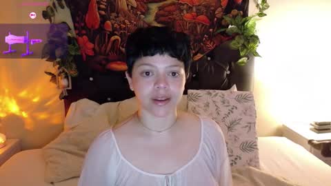 Snapshot of amand1_sweet chatting on September 20, 11:33 am online show from September 20, 11:33 am