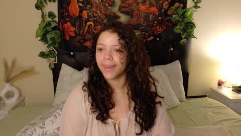 Snapshot of amand1_sweet chatting on October 5, 1:42 pm online show from October 5, 1:42 pm