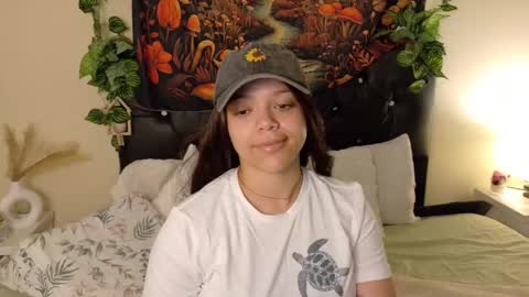 Snapshot of amand1_sweet chatting on October 7, 1:08 pm online show from October 7, 1:08 pm