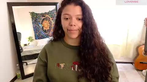 Snapshot of amand1_sweet chatting on June 30, 2:18 pm online show from June 30, 2:18 pm