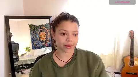 Snapshot of amand1_sweet chatting on July 4, 1:50 pm online show from July 4, 1:50 pm