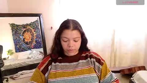 Snapshot of amand1_sweet chatting on July 6, 2:03 pm online show from July 6, 2:03 pm