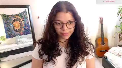 Snapshot of amand1_sweet chatting on July 31, 2:38 pm online show from July 31, 2:38 pm