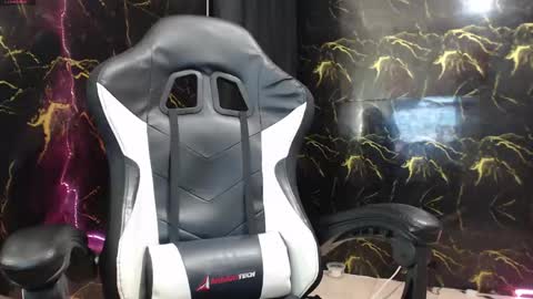 amand_sex online show from April 23, 12:45 am