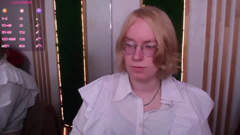 Hi im Amanda online show from July 12, 1:24 pm