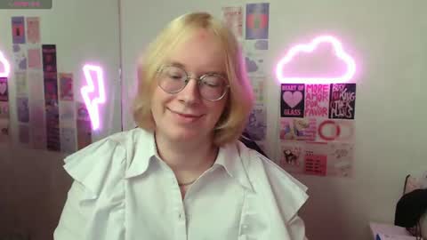Hi im Amanda online show from July 20, 1:13 pm