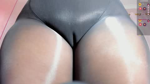 Amanda Marcuzzi  online show from October 27, 11:47 am