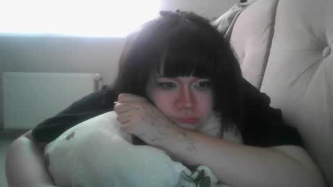 amanda_mia online show from April 17, 11:02 am