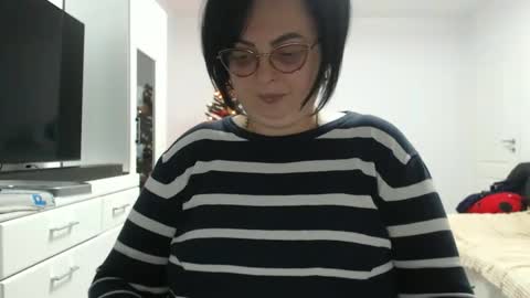 Anda .. online show from December 13, 9:53 pm