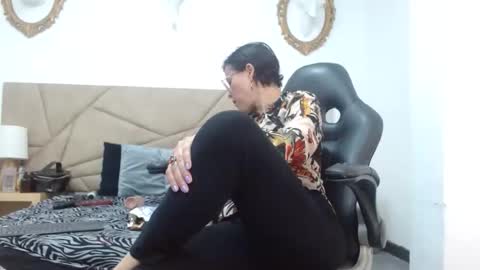 amanda_ramirez online show from March 19, 9:41 pm