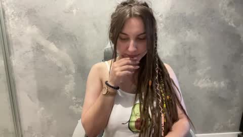 Amanda online show from March 18, 9:12 am