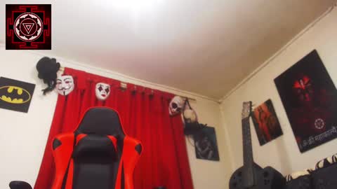 Snapshot of amanda_valeska chatting on December 3, 4:17 pm Amanda Valeska online show from December 3, 4:17 pm