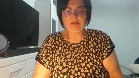 Anda online show from June 1, 10:33 pm